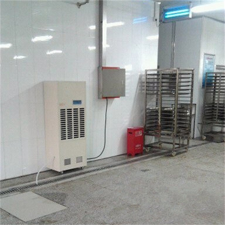 家用除濕機(jī)兼具烘干衣物功能